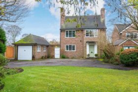 4 bedroom Detached f...